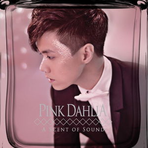 日本久久美女裸照高潮美图
